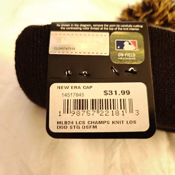 New Era 2024 Los Angeles Dodgers Beanie Locker Room Knit Hat World Series NLCS - Picture 7 of 10